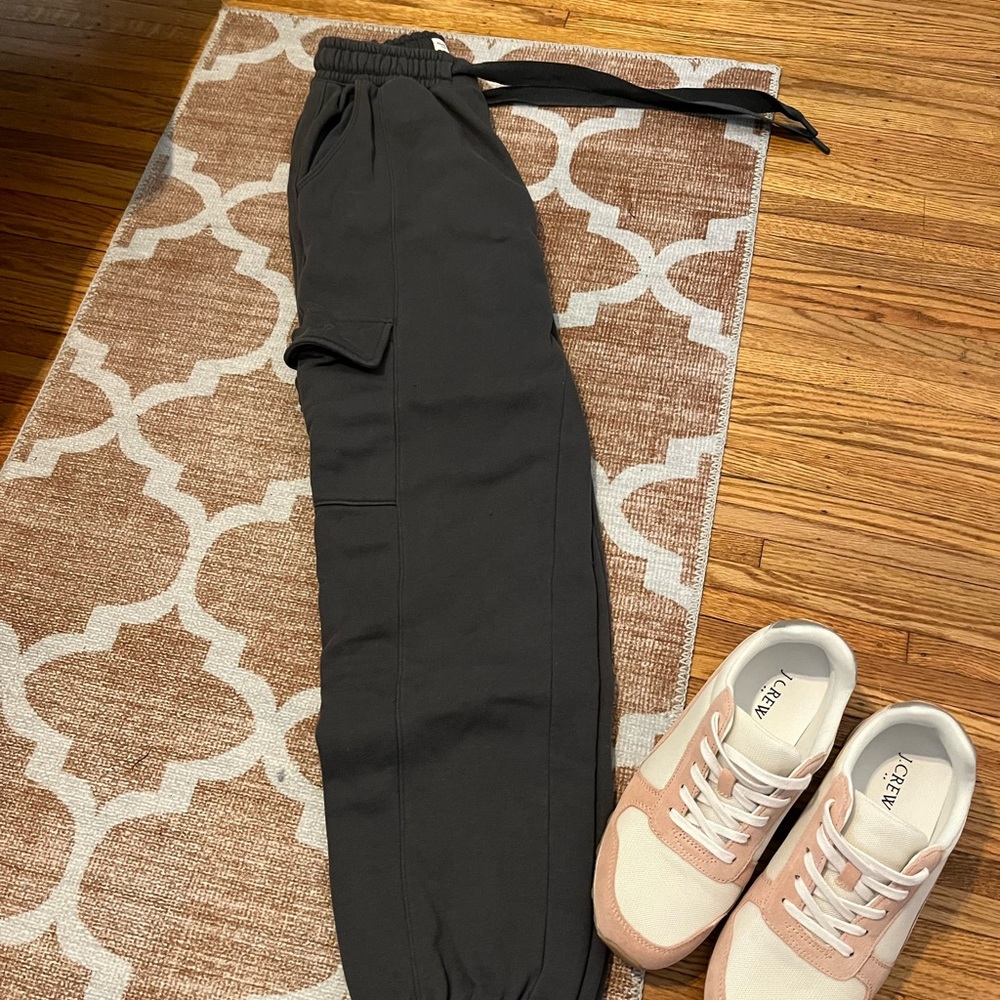 Abercrombie grey jogger